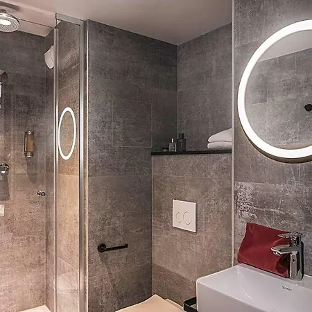 Hotel Piapia 3*